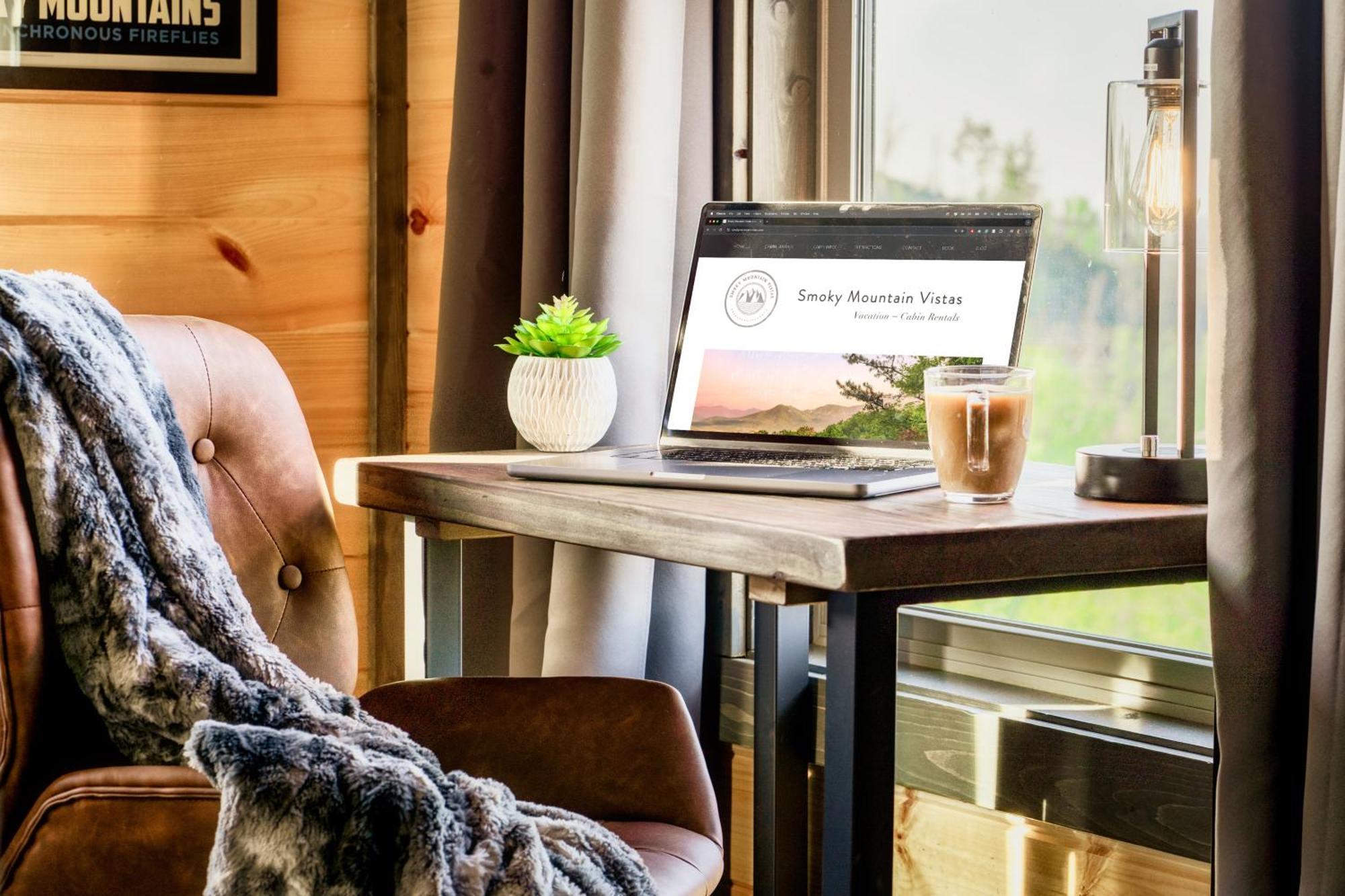 Mountainscape - Brand New Cabin W Views - Hottub - Firetable - Ps5 - Pooltable - 3 Pools Гетлинбург Екстериор снимка