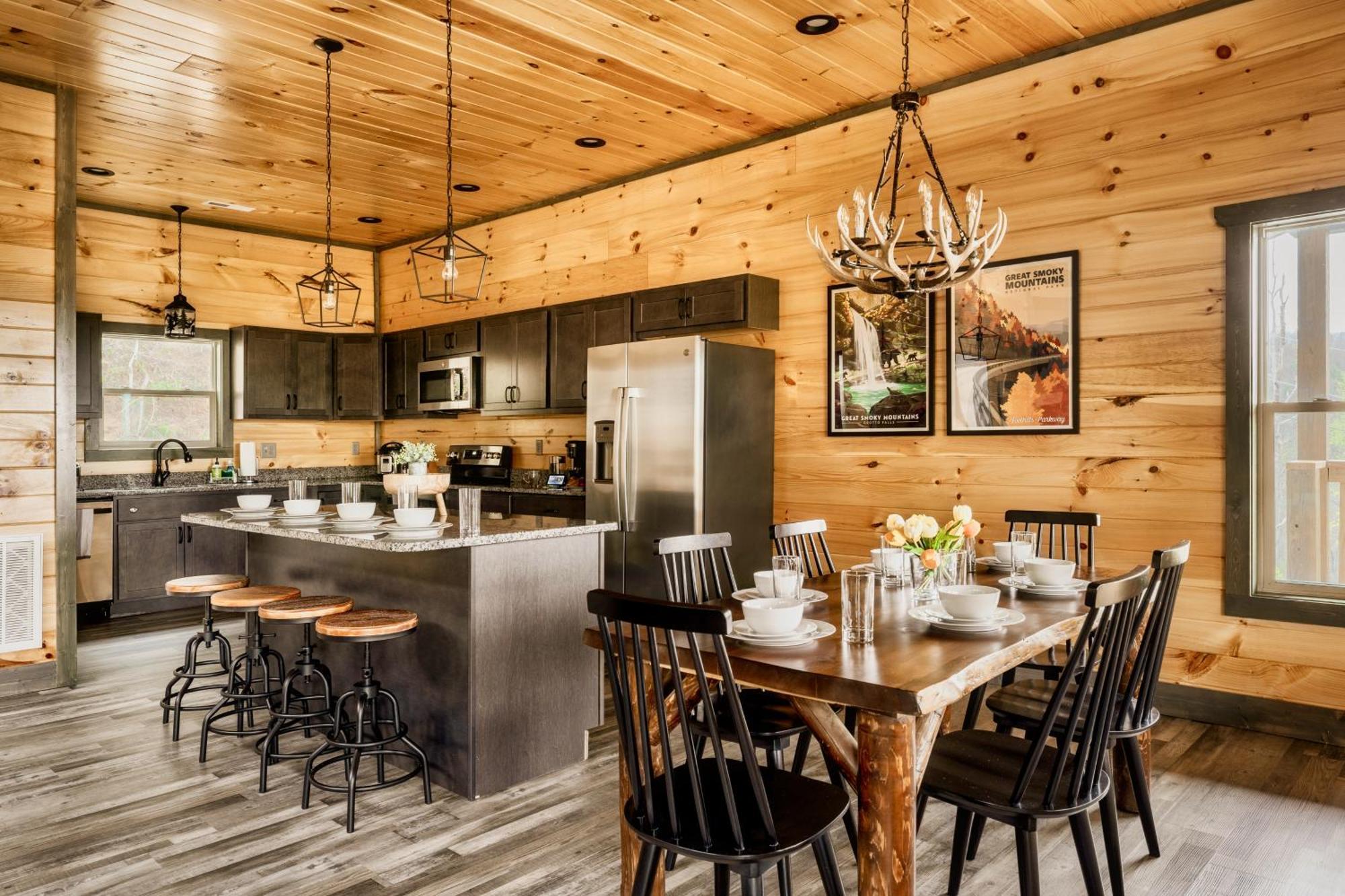 Mountainscape - Brand New Cabin W Views - Hottub - Firetable - Ps5 - Pooltable - 3 Pools Гетлинбург Екстериор снимка